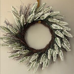 White Accent Wreath